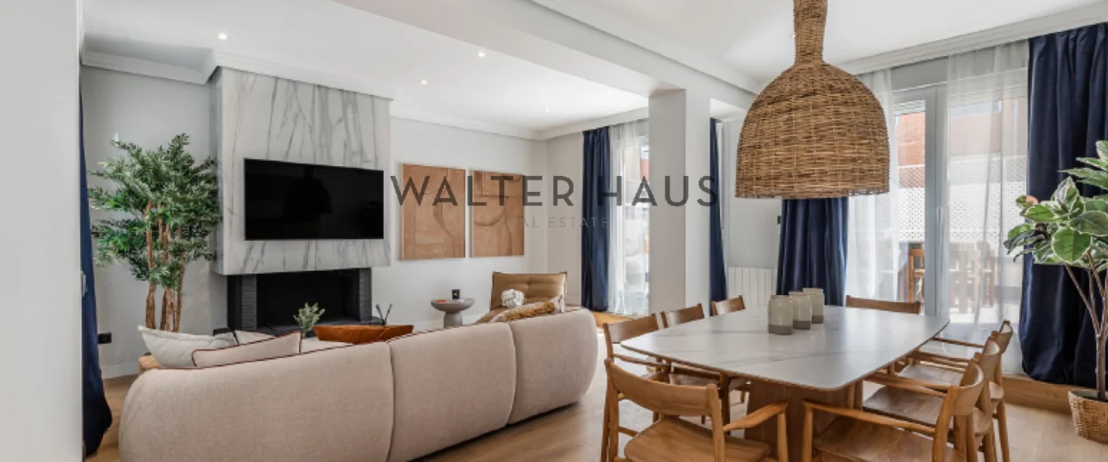 Penthouse for sale with large terrace in Lista, Madrid.