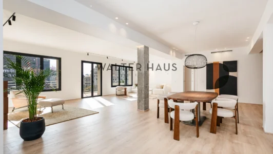 Appartement flambant neuf rénové à Passeig de Sant Joan, Barcelone