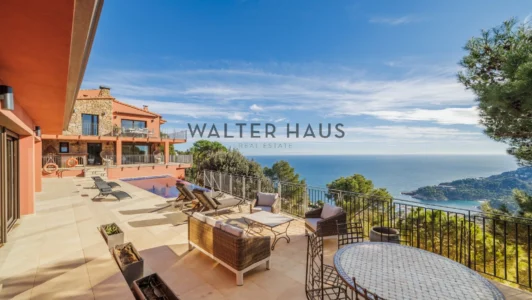 Maison à vendre avec vue panoramique à Begur, Gérone