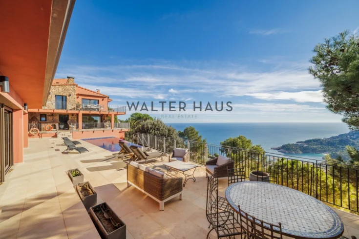 House for sale with panoramic views in Begur, Girona