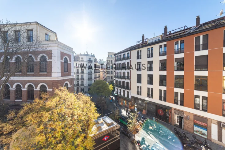 Piso exterior en venta con plaza de garaje, en Centro, Madrid