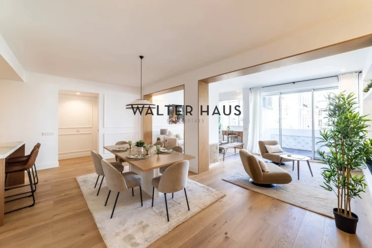 Appartement rénové à vendre avec terrasse à Almagro, Madrid