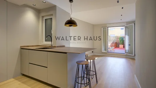 Piso reformado con terraza privada en el Putxet, Barcelona