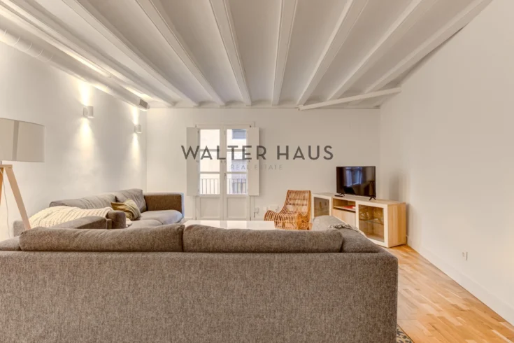 Renovated apartment for sale in the Gothic Quarter, Barcelona