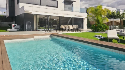 Maison de luxe à vendre à Sant Andreu de Llavaneres, Barcelone