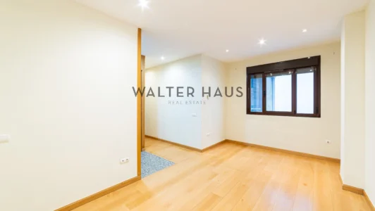 Apartment with garage and storage room for rent in Rio Rosas, Madrid