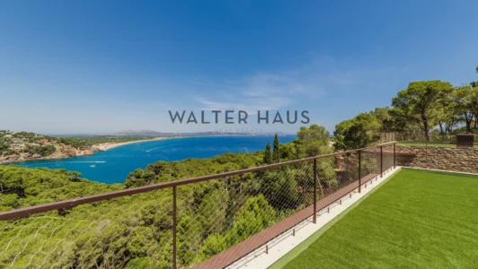 Casa a estrenar, Begur