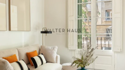 Pis reformat en venda a Sant Antoni, Barcelona