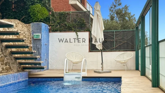Casa con piscina en alquiler en Horta, Barcelona