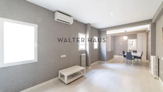 Cozy, fully renovated apartment for sale in Lista, Madrid.