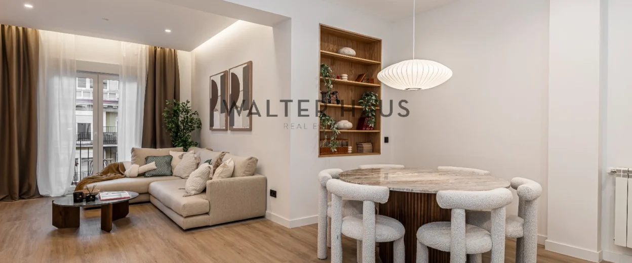 Appartement extérieur avec balcon à Niño Jesus, Madrid