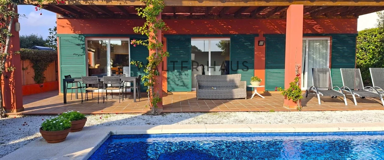 House with pool and sea views, Sant Feliu de Guixols