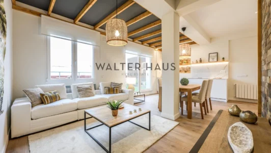 Ático reformado en venta en Guindalera, Madrid.