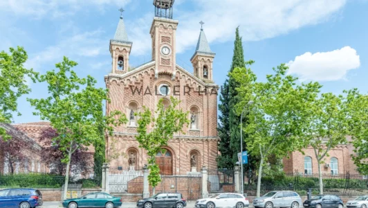 Pis en venda a reformar a Eivissa, Madrid.