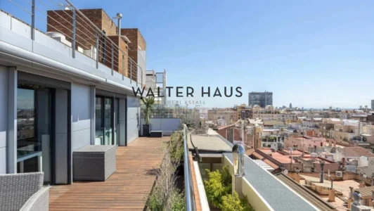 Ático triplex en alquiler con terraza y piscina en Sant Gervasi, Barcelona