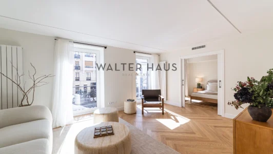 Pis en venda exterior a Recoletos, Madrid.