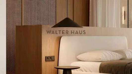 Renovated apartment for sale in a stately building in L’Eixample, Barcelona