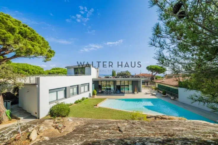 Designer house with pool in S’agaró