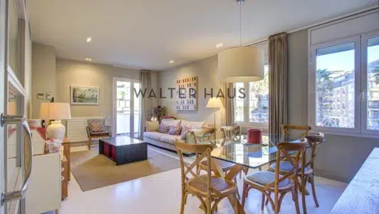 Apartment for sale with private parking in Sarrià-Sant Gervasi, Barcelona