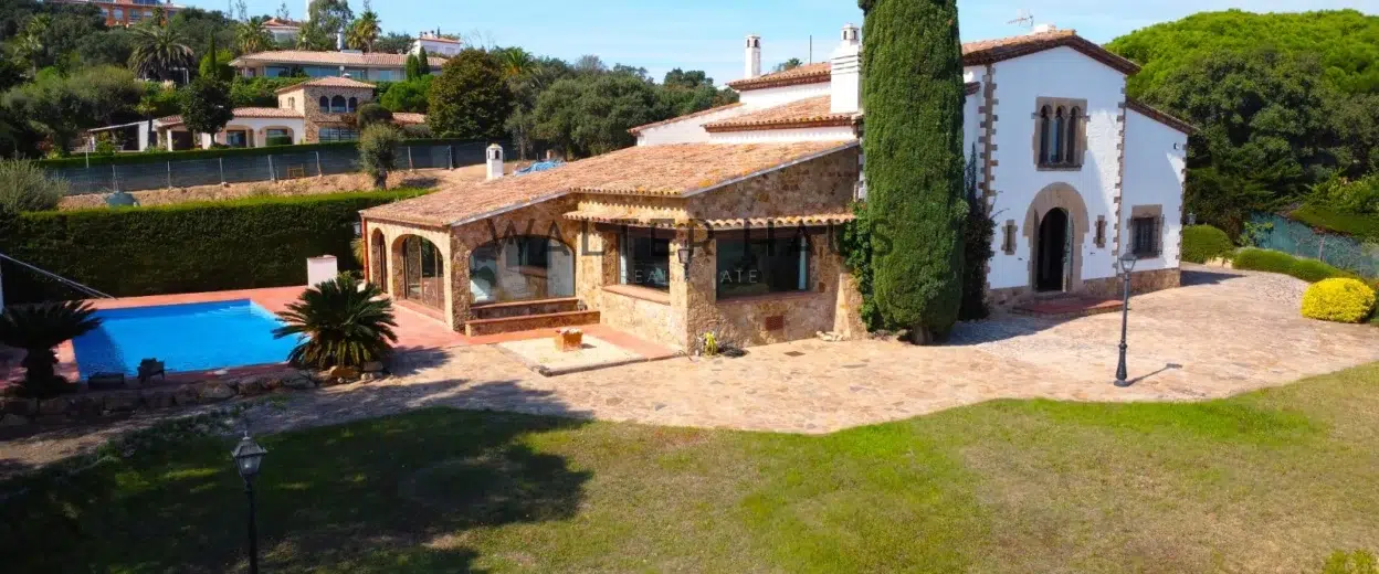 Rustic house with spectacular views in Mas Nou, Playa de Aro