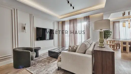 Exterior penthouse for sale, renovated with terrace in Palacio, Madrid