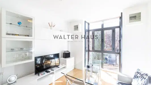 Piso en venta en Fuente del Berro, Madrid.