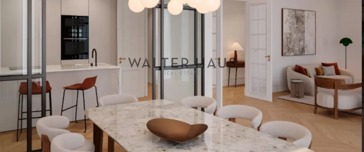 Protegit: Pis exterior reformat en venda a Almagro, Madrid