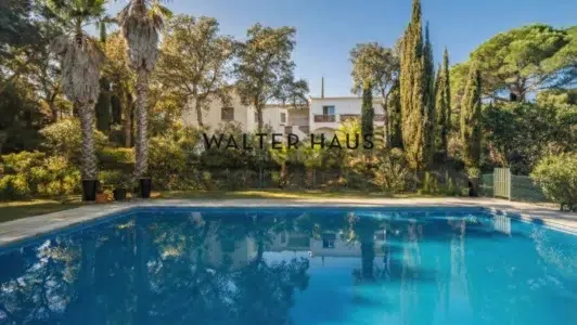 Propriété de cinq appartements avec licence touristique, Calonge