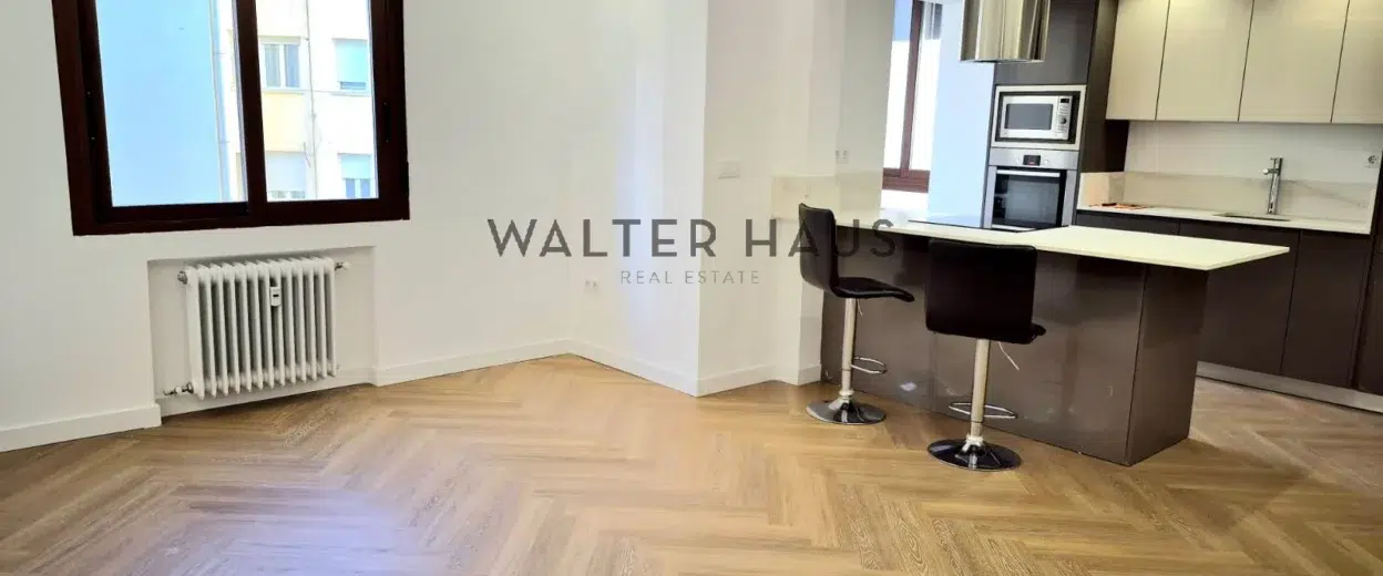Renovated apartment for sale in Goya, Madrid.