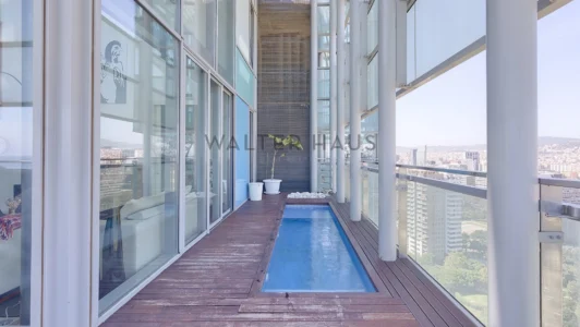 Ático dúplex de lujo con terraza y piscina privada en Diagonal Mar, Barcelona